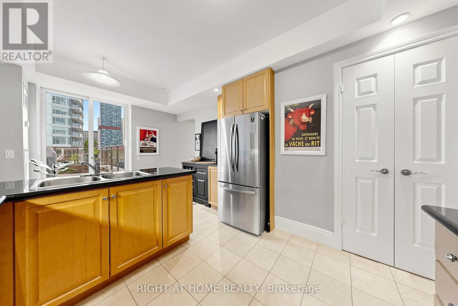 Ph4 - 123 Eglinton Avenue E, Toronto, Ontario  M4P 1J2 - Photo 26 - C13132016