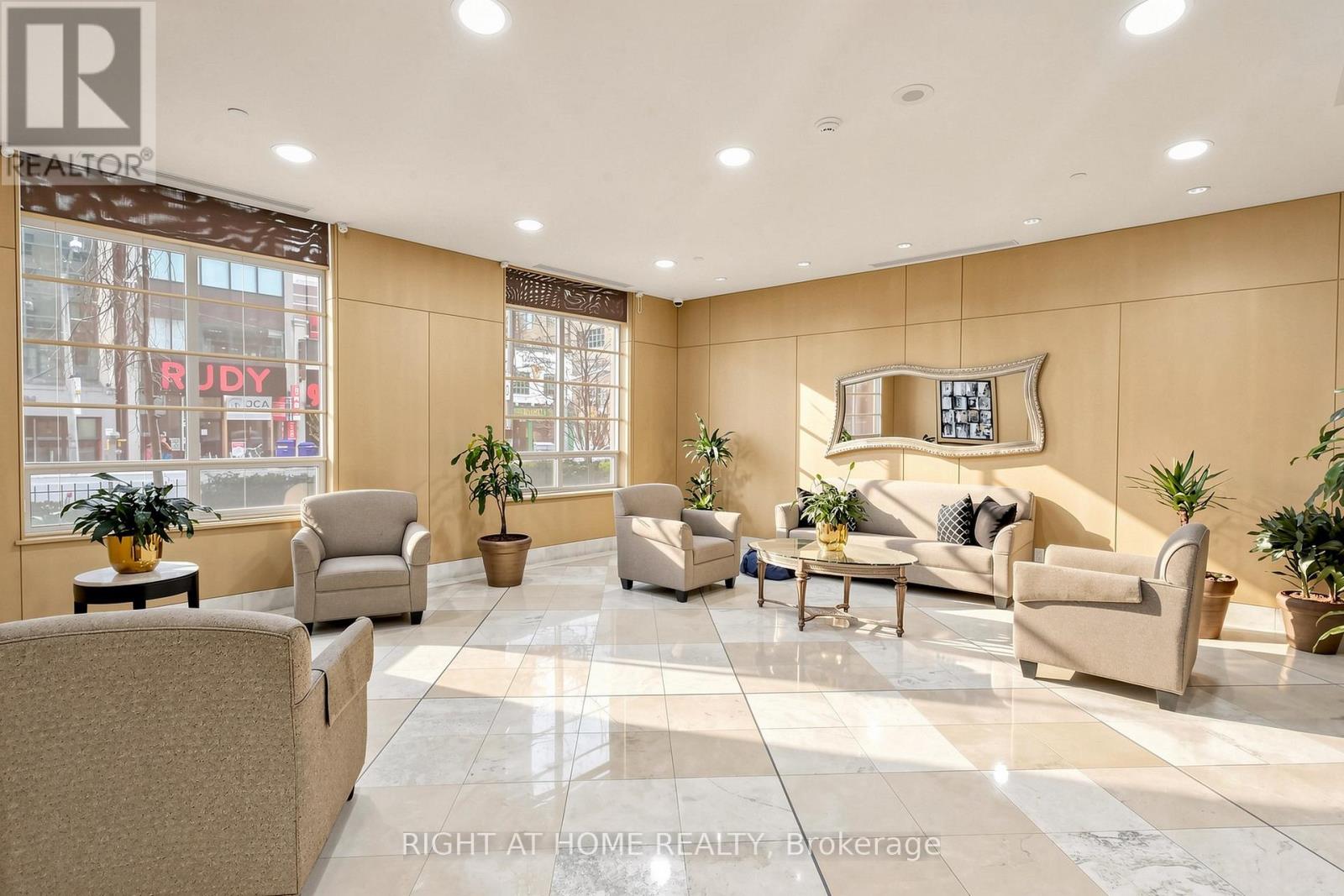 Ph4 - 123 Eglinton Avenue E, Toronto, Ontario  M4P 1J2 - Photo 6 - C13132016