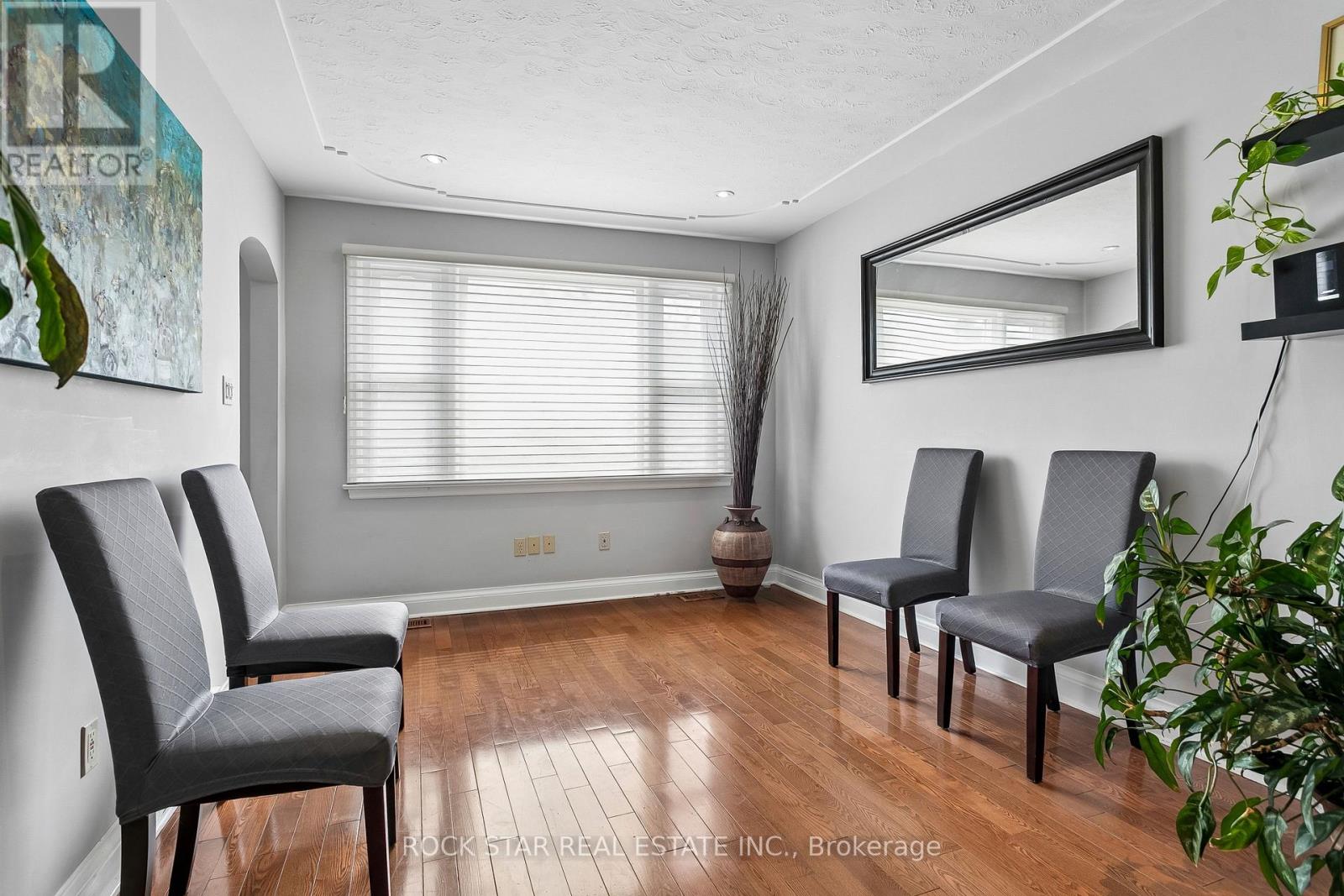 379 Ontario Street S, Milton, Ontario  L9T 2N2 - Photo 6 - W13132048