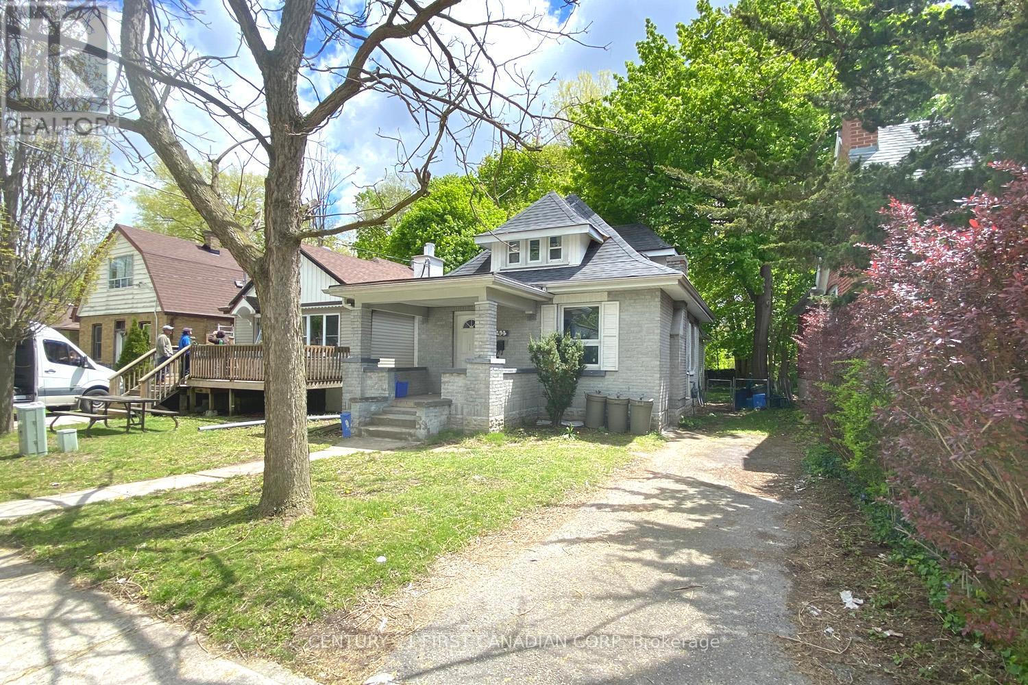 233 Bernard Avenue, London East, Ontario  N6A 2M9 - Photo 3 - X13132208