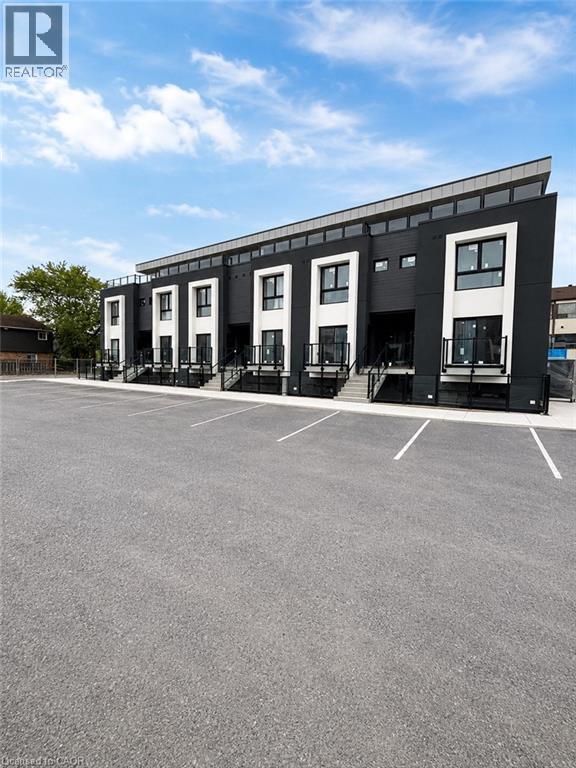 6638 MCLEOD Road Unit# 120, Niagara Falls, Ontario