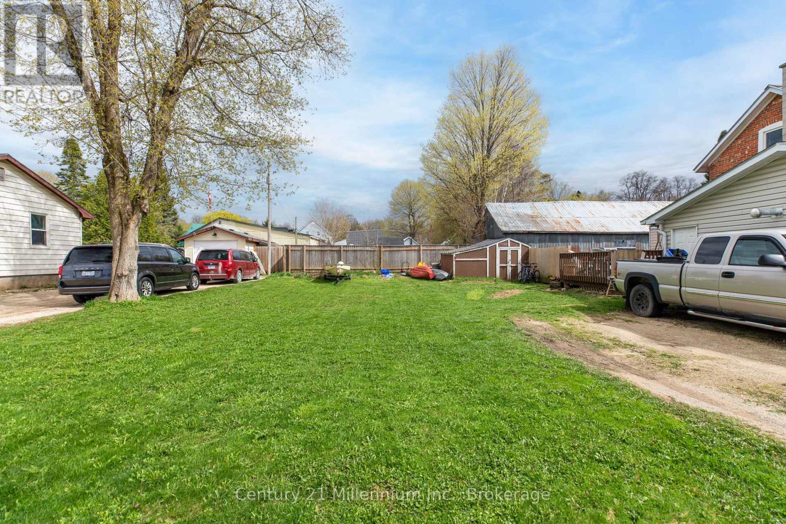 15 Ellen Street, Grey Highlands, Ontario  N0C 1E0 - Photo 26 - X12853390