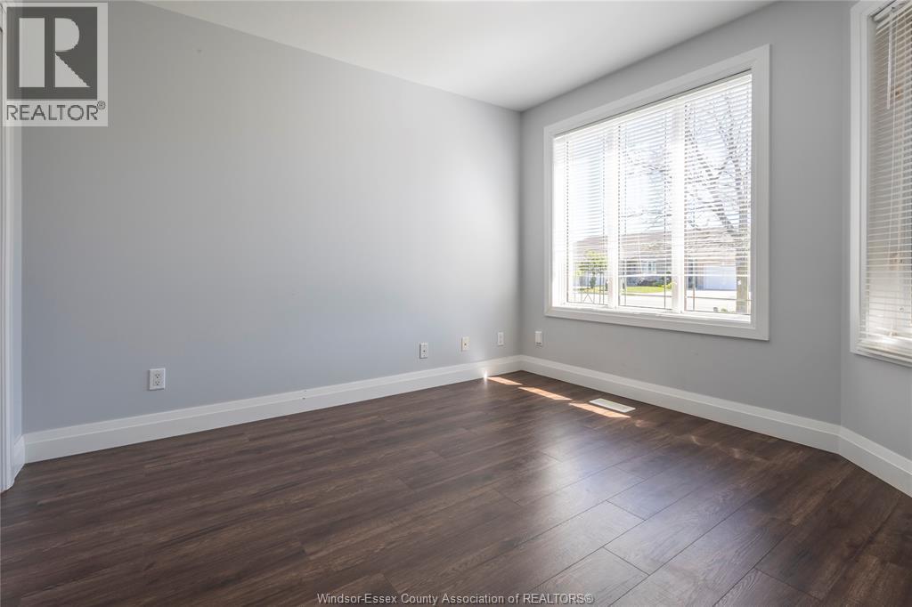 1975 Clover, Windsor, Ontario  N8P 1W6 - Photo 12 - 26011200