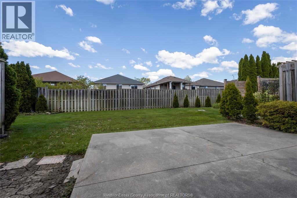 1975 Clover, Windsor, Ontario  N8P 1W6 - Photo 27 - 26011200