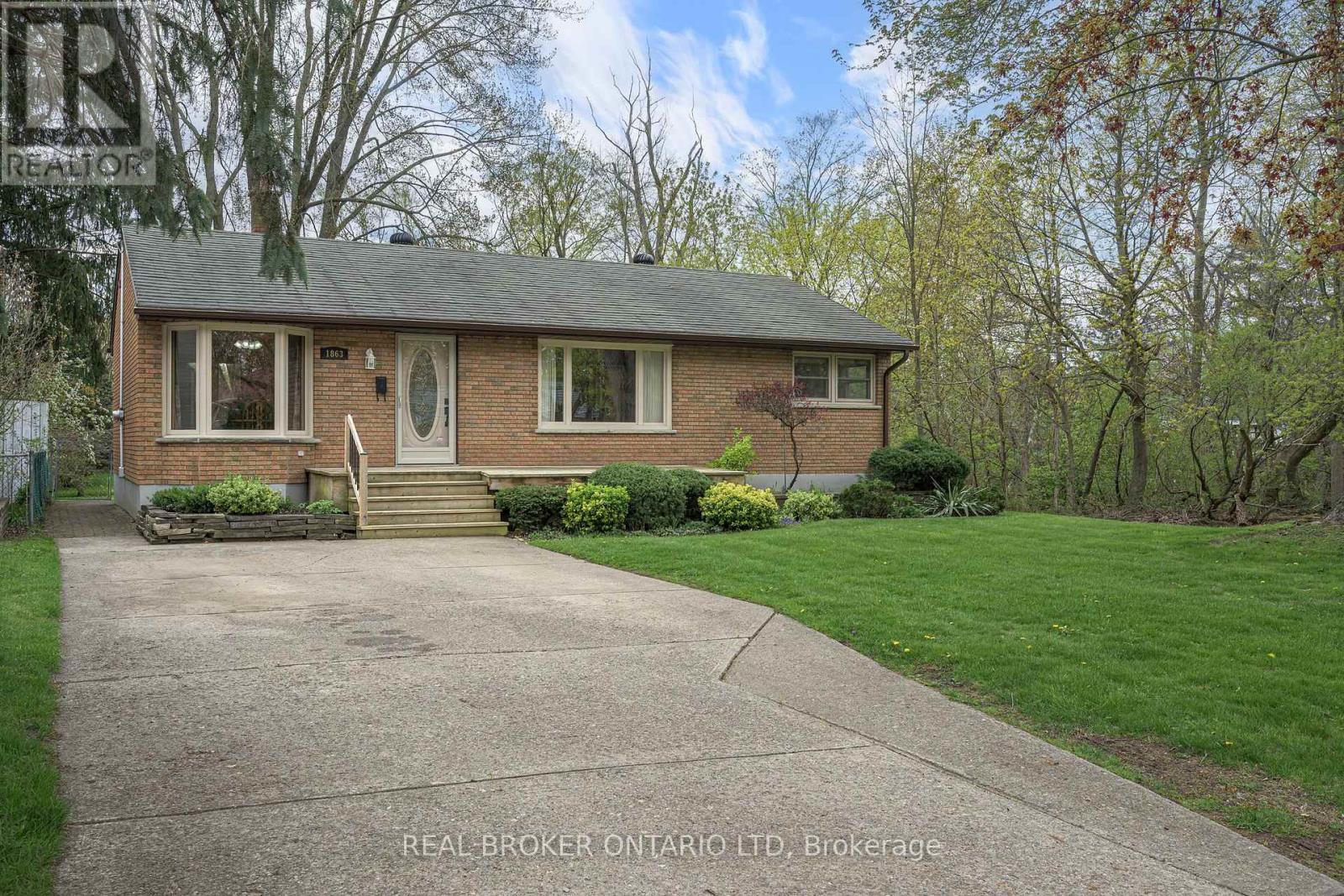 1863 HERBERT AVENUE, London East, Ontario