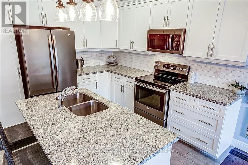 14 - 98 Shoreview Place W, Hamilton, Ontario  L8E 0J4 - Photo 3 - X13132288