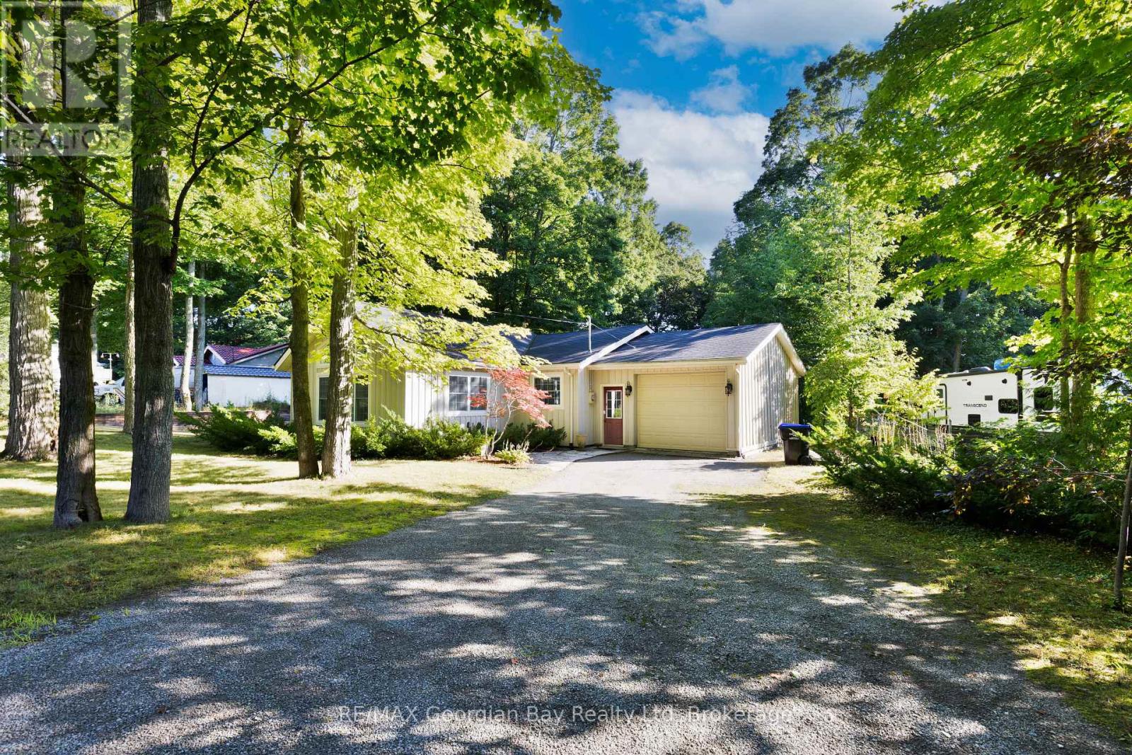 133 TIMCOURT DRIVE, Tiny, Ontario