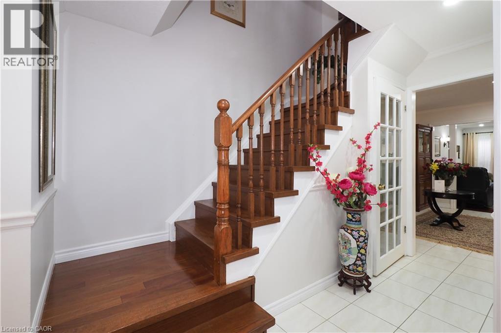 89 Lynnhaven Court, Kitchener, Ontario  N2M 5L8 - Photo 4 - 40830622