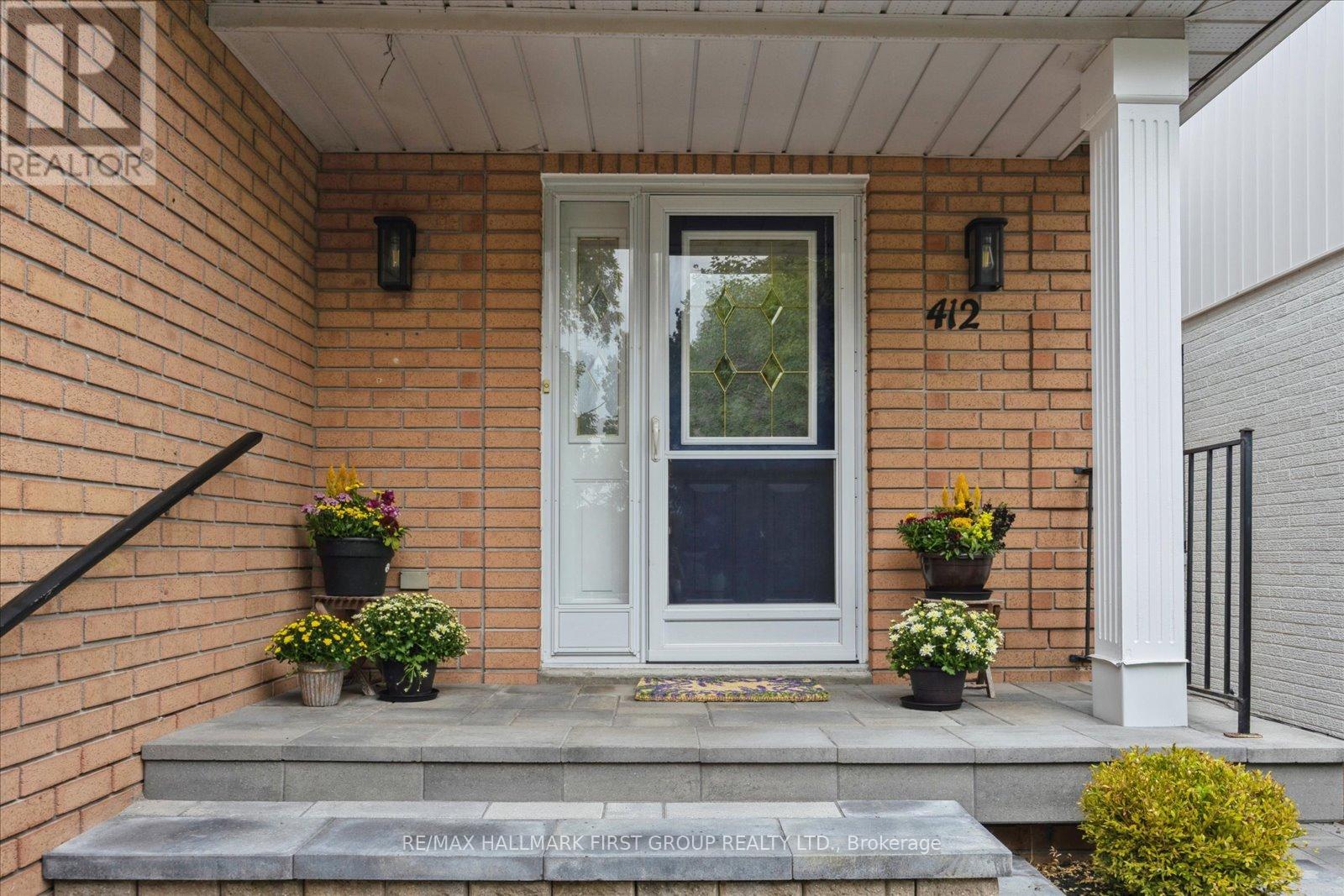 412 Athol Street, Whitby, Ontario  L1N 3Z6 - Photo 2 - E13132280