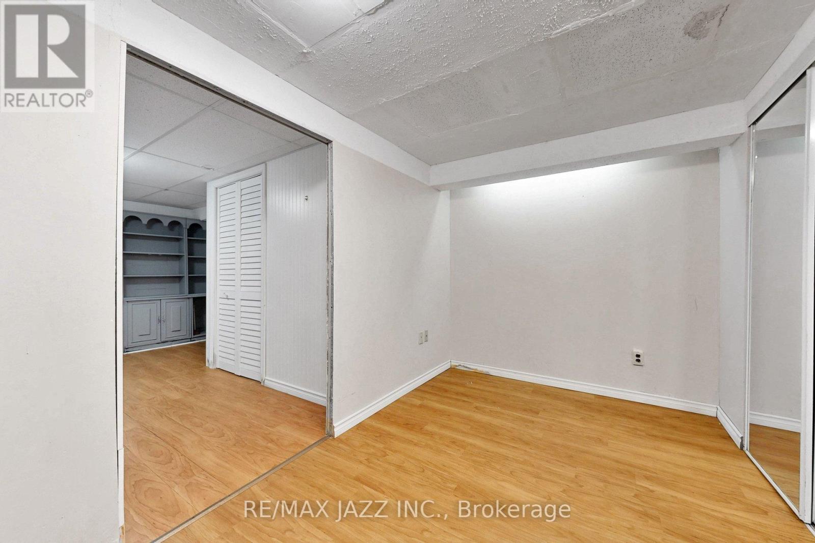 1947 Bonnymede Drive, Mississauga, Ontario  L5J 1E4 - Photo 27 - W13132292