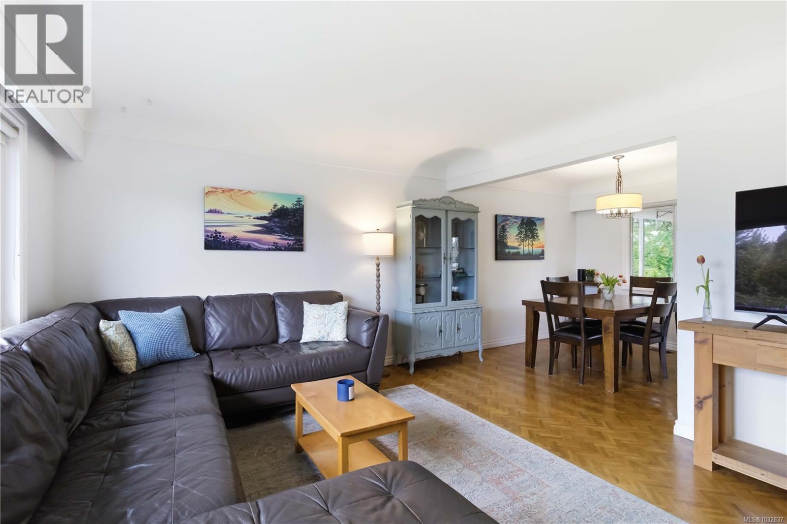 751 Cameo St, Saanich, British Columbia  V8X 3R9 - Photo 7 - 1032837