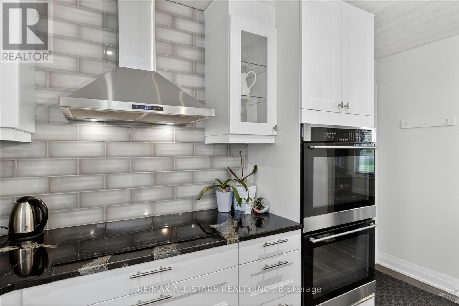 1558 Highway 7a, Kawartha Lakes, Ontario  L0A 1A0 - Photo 8 - X13132266