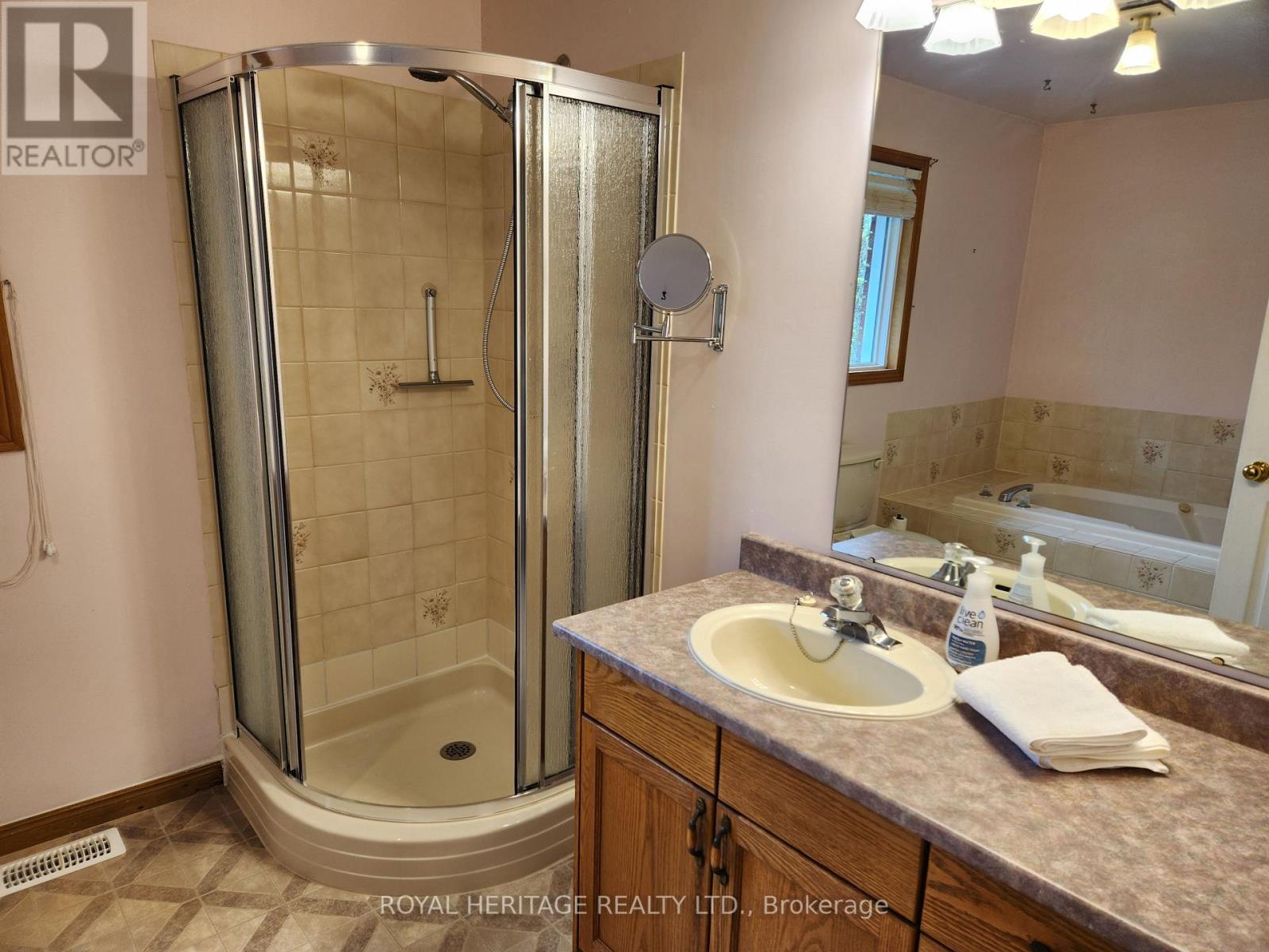 1534 Scollard Crescent, Peterborough, Ontario  K9H 7L1 - Photo 24 - X13132290