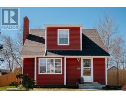 18 Alcock Crescent