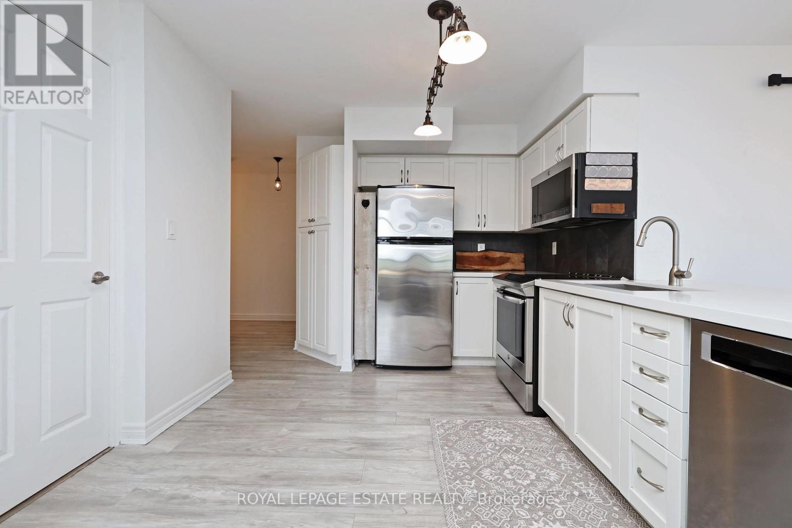 512 - 225 Wellesley Street E, Toronto, Ontario  M4X 1X8 - Photo 5 - C13132274