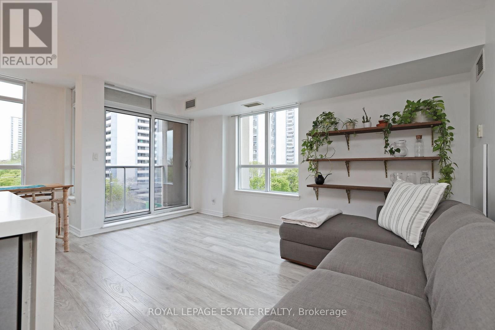 512 - 225 Wellesley Street E, Toronto, Ontario  M4X 1X8 - Photo 7 - C13132274