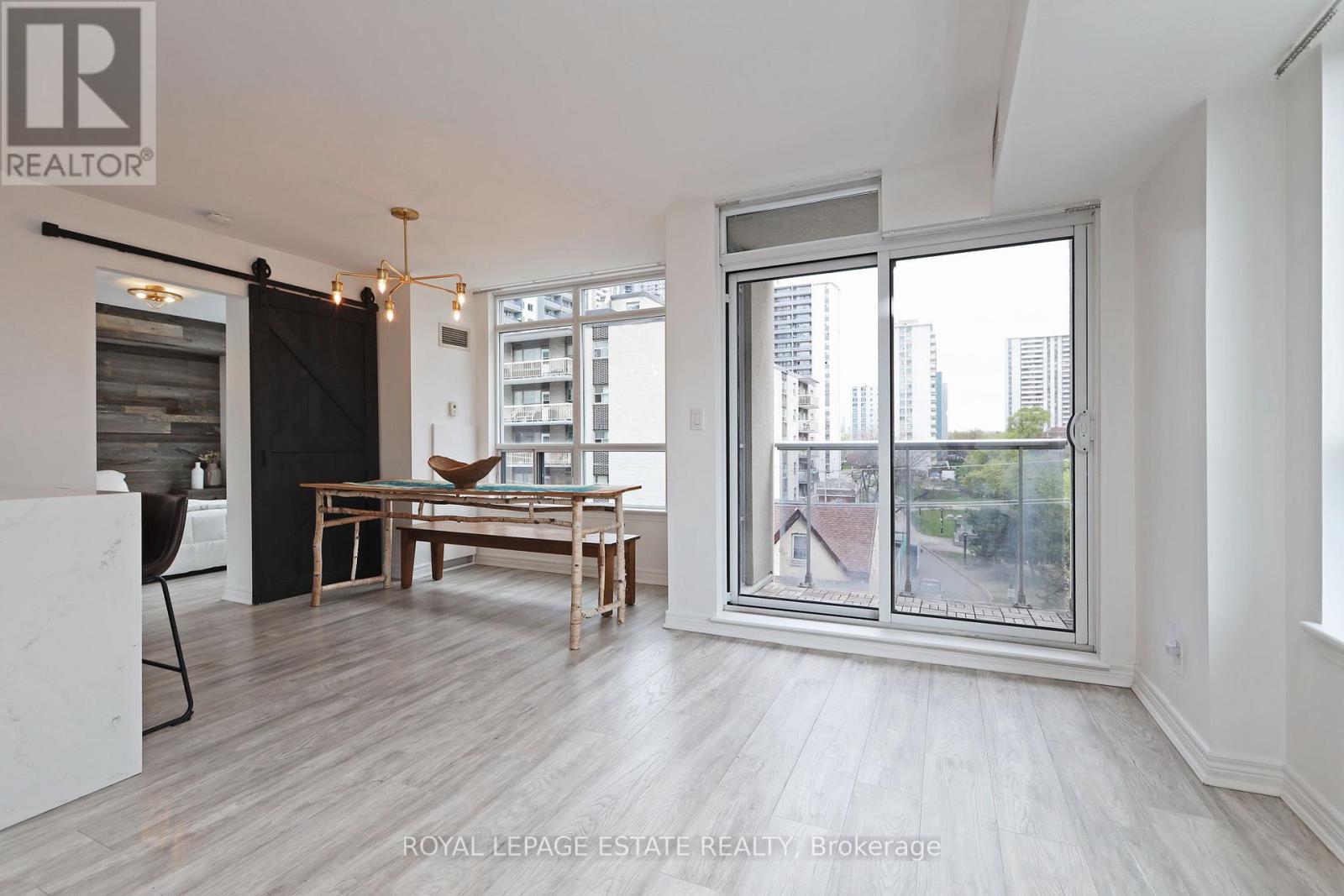 512 - 225 Wellesley Street E, Toronto, Ontario  M4X 1X8 - Photo 8 - C13132274