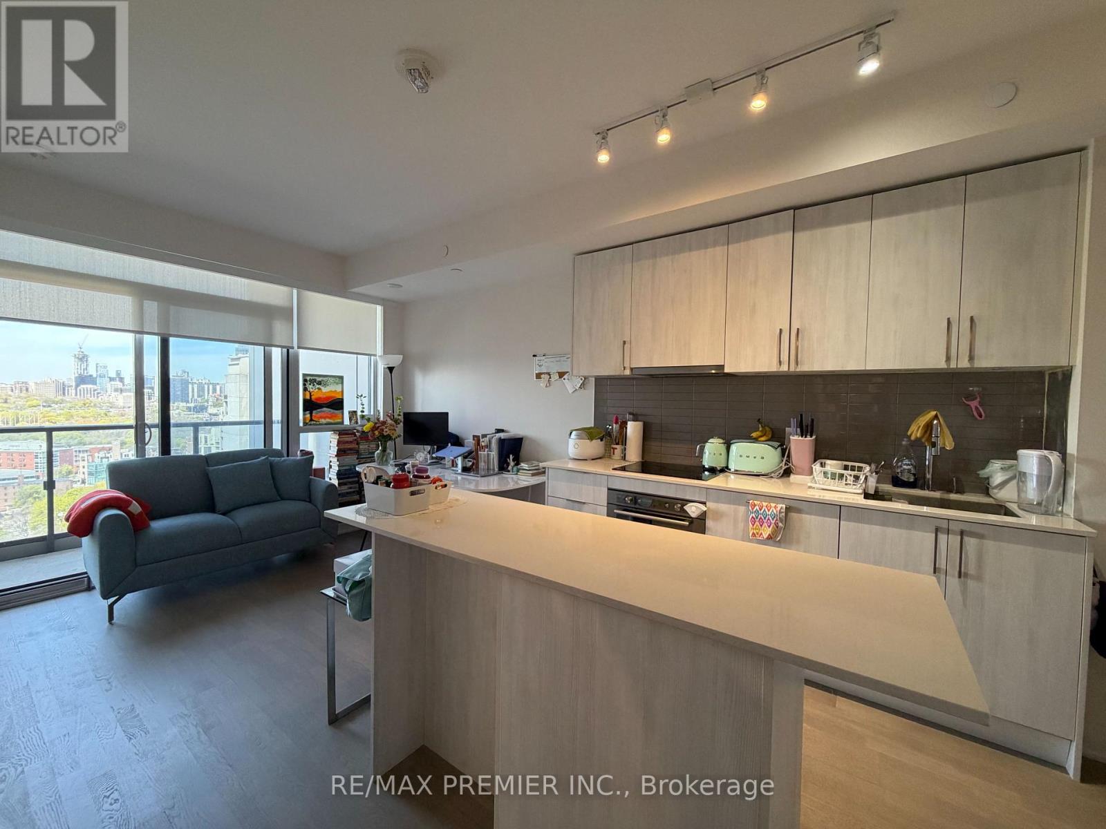 1905 - 88 Cumberland Street, Toronto, Ontario  M5R 1A3 - Photo 5 - C13132286