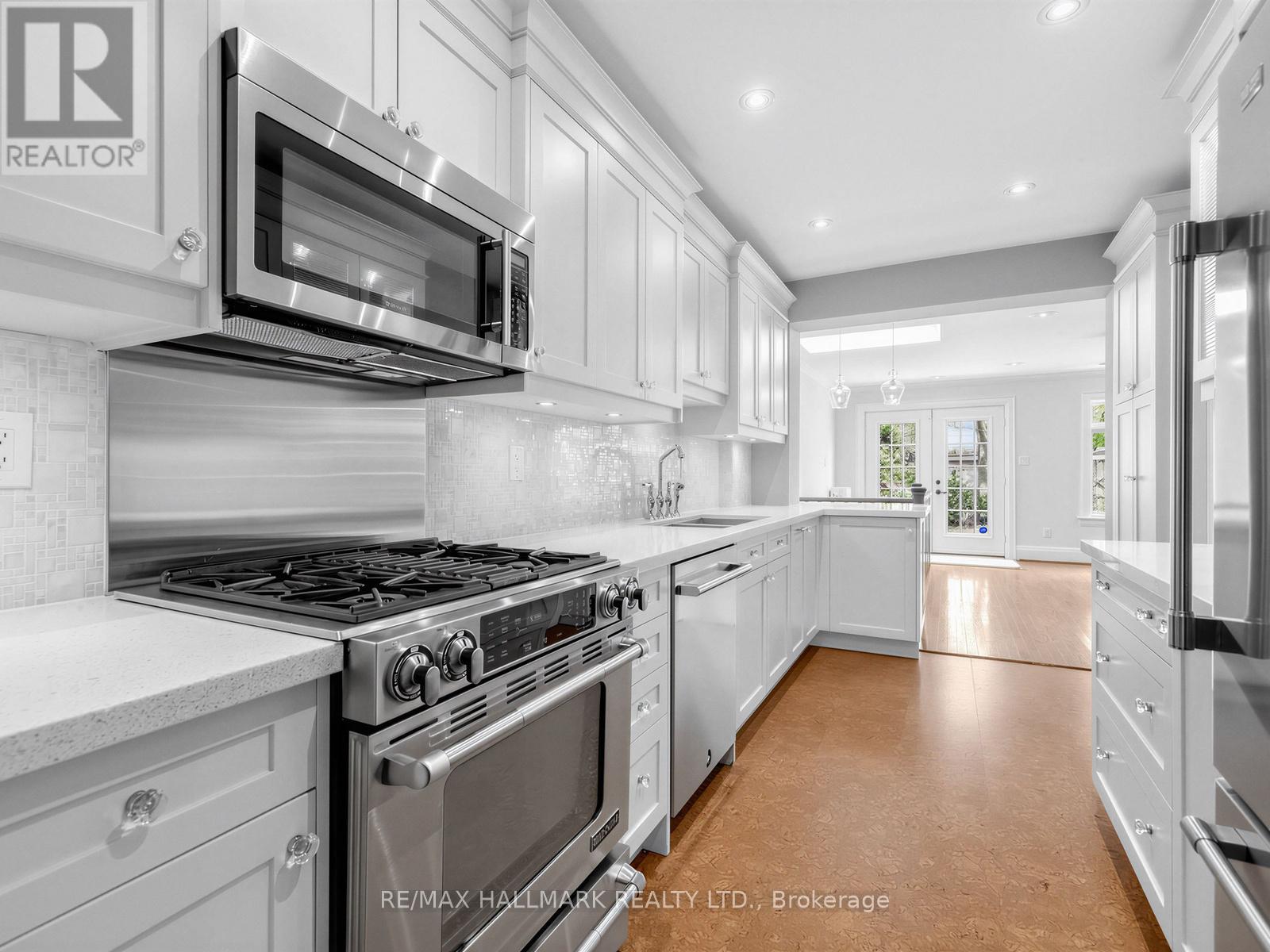 342 Brookdale Avenue, Toronto, Ontario  M5M 1P8 - Photo 19 - C13132296