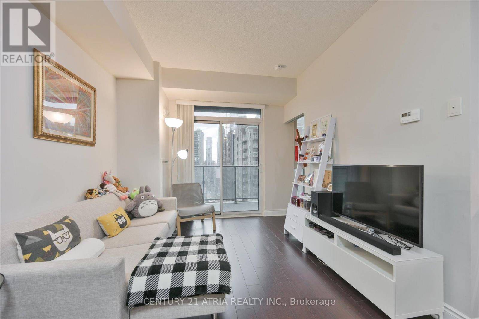 1907 - 28 Ted Rogers Way, Toronto, Ontario  M4Y 2J4 - Photo 10 - C13132308