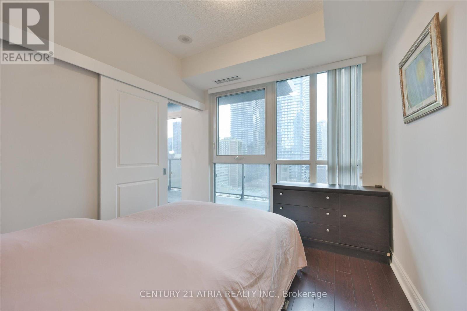 1907 - 28 Ted Rogers Way, Toronto, Ontario  M4Y 2J4 - Photo 16 - C13132308