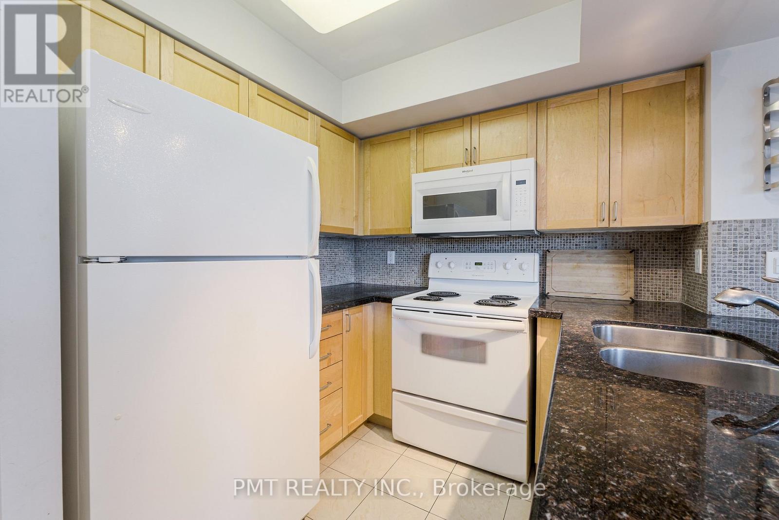 303 - 28 Harrison Garden Boulevard, Toronto, Ontario M2N 7B5 - Photo 4 - C13132366