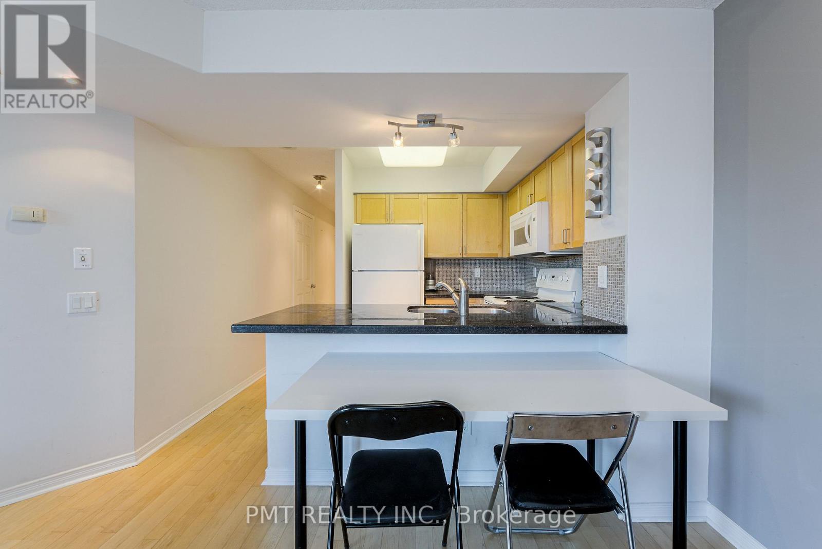 303 - 28 Harrison Garden Boulevard, Toronto, Ontario M2N 7B5 - Photo 7 - C13132366