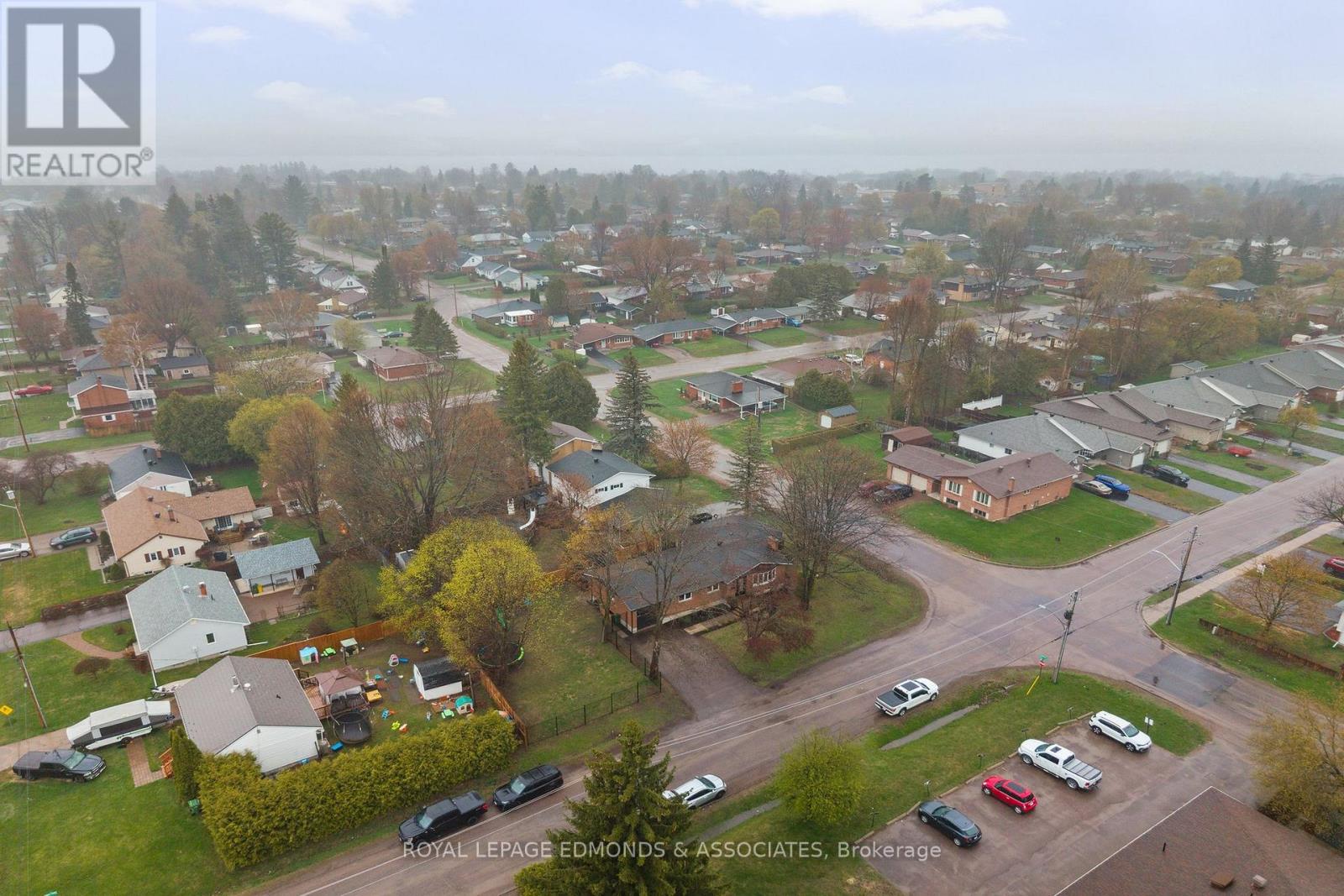 379 Morris Street, Pembroke, Ontario  K8A 7W1 - Photo 3 - X13132360