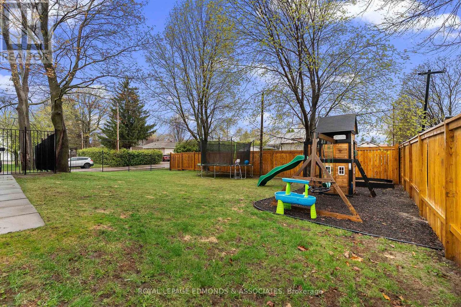 379 Morris Street, Pembroke, Ontario  K8A 7W1 - Photo 40 - X13132360