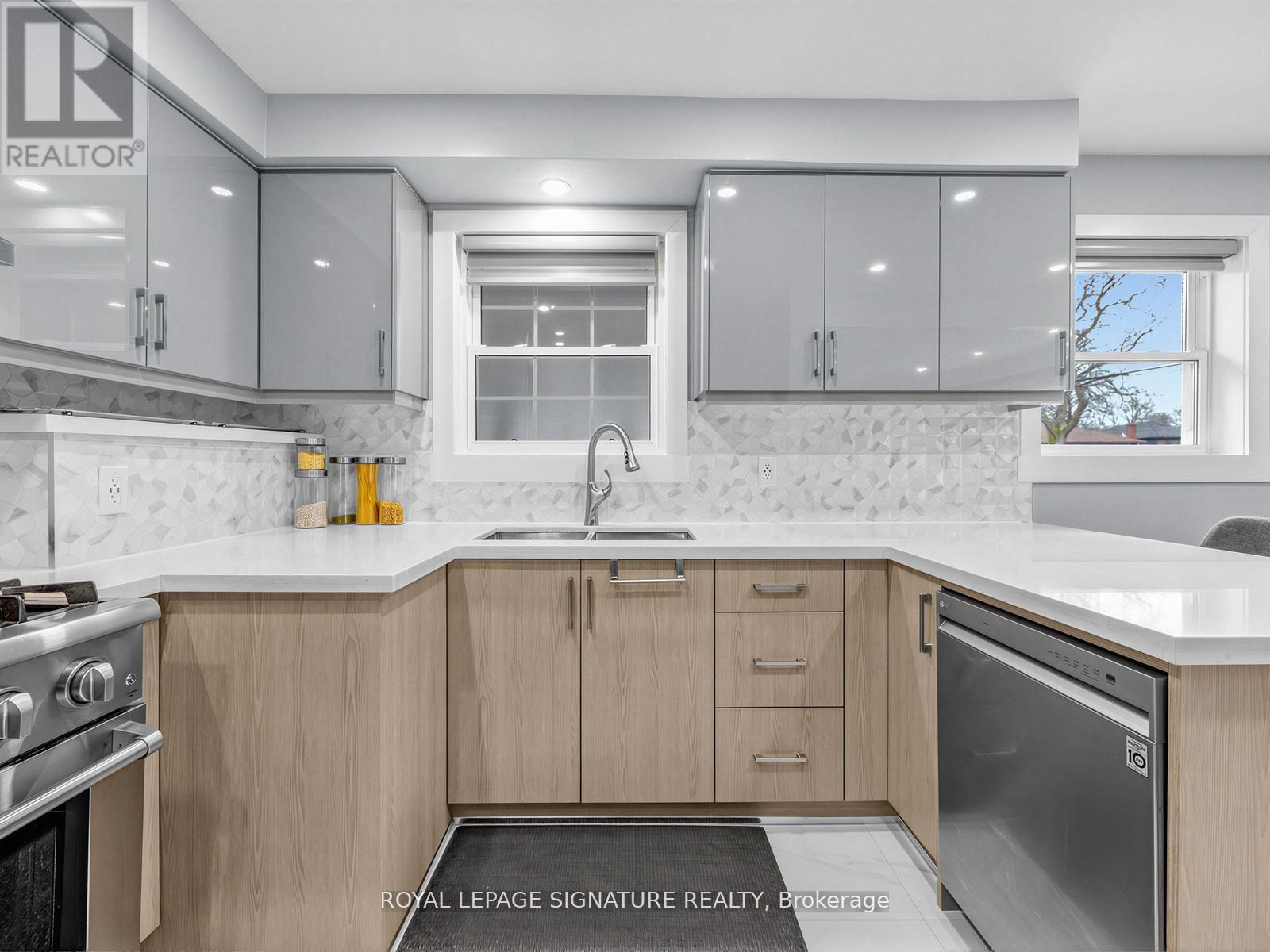 7 Jarwick Drive, Toronto, Ontario  M1H 2H1 - Photo 21 - E13132348