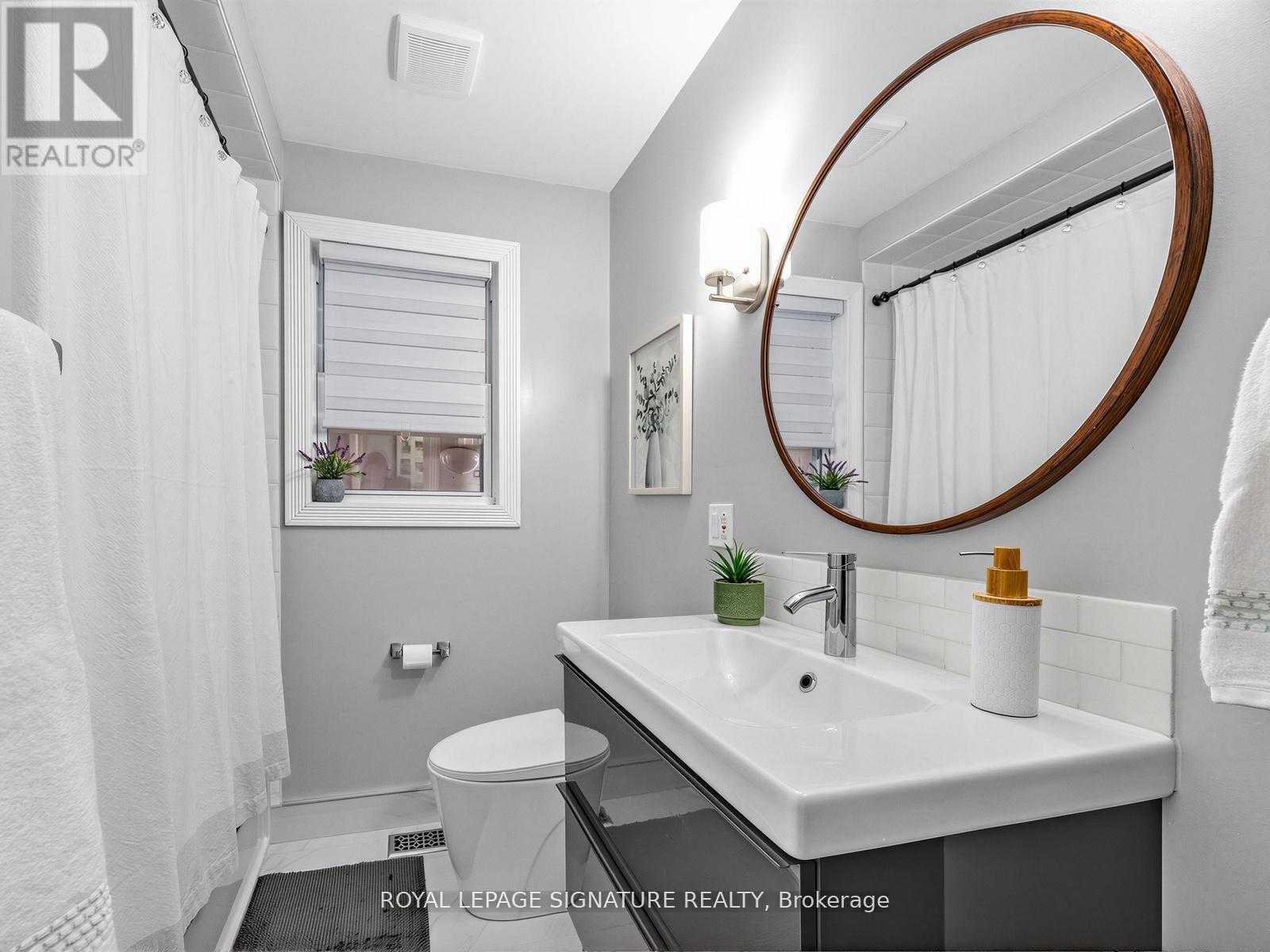 7 Jarwick Drive, Toronto, Ontario  M1H 2H1 - Photo 22 - E13132348