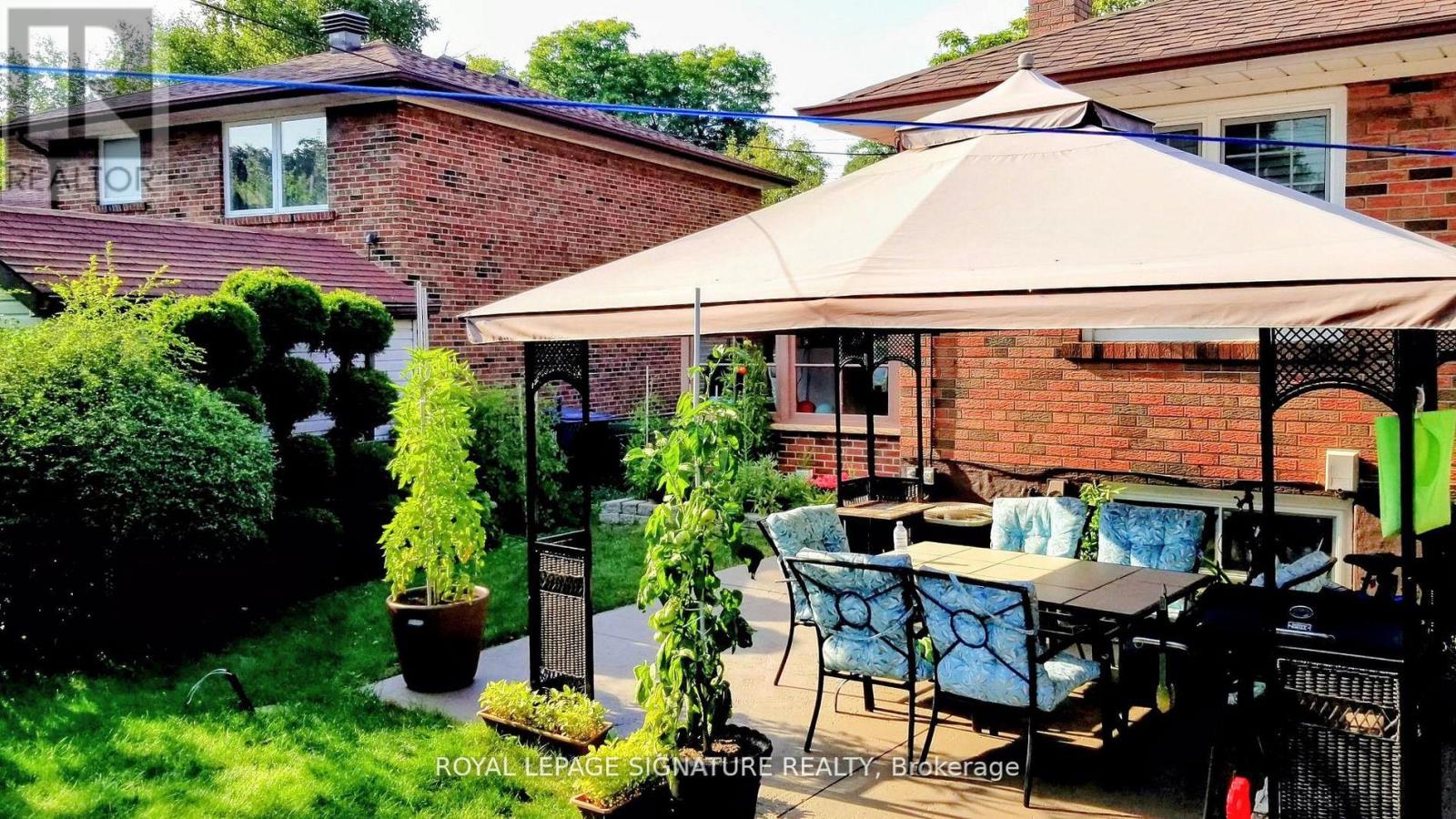 7 Jarwick Drive, Toronto, Ontario  M1H 2H1 - Photo 38 - E13132348
