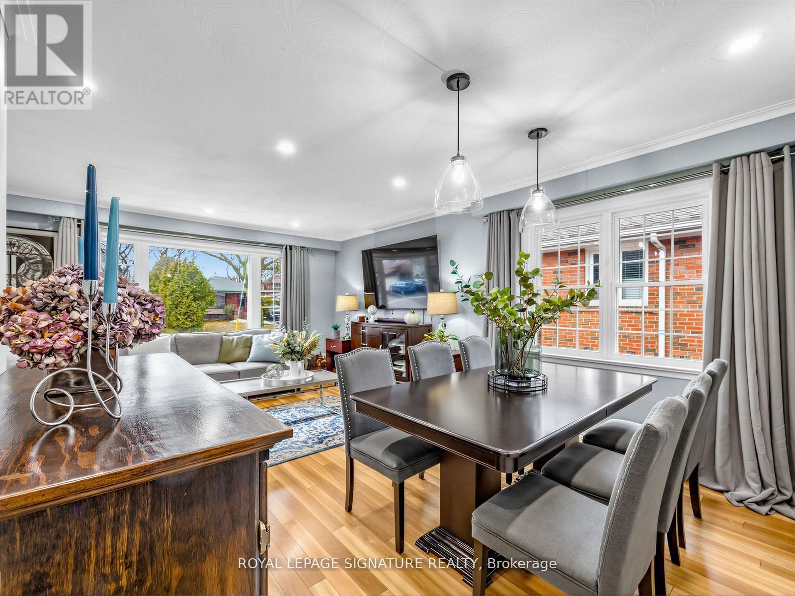 7 Jarwick Drive, Toronto, Ontario  M1H 2H1 - Photo 9 - E13132348
