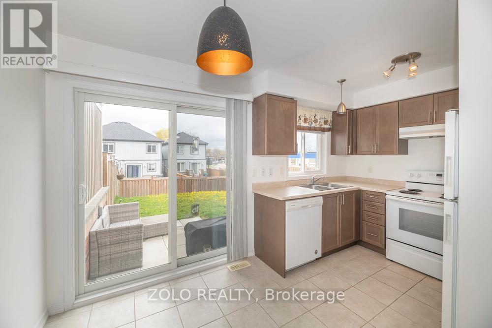 19 Frank's Way, Barrie (Allandale), Ontario  L4N 3J1 - Photo 6 - S13132222