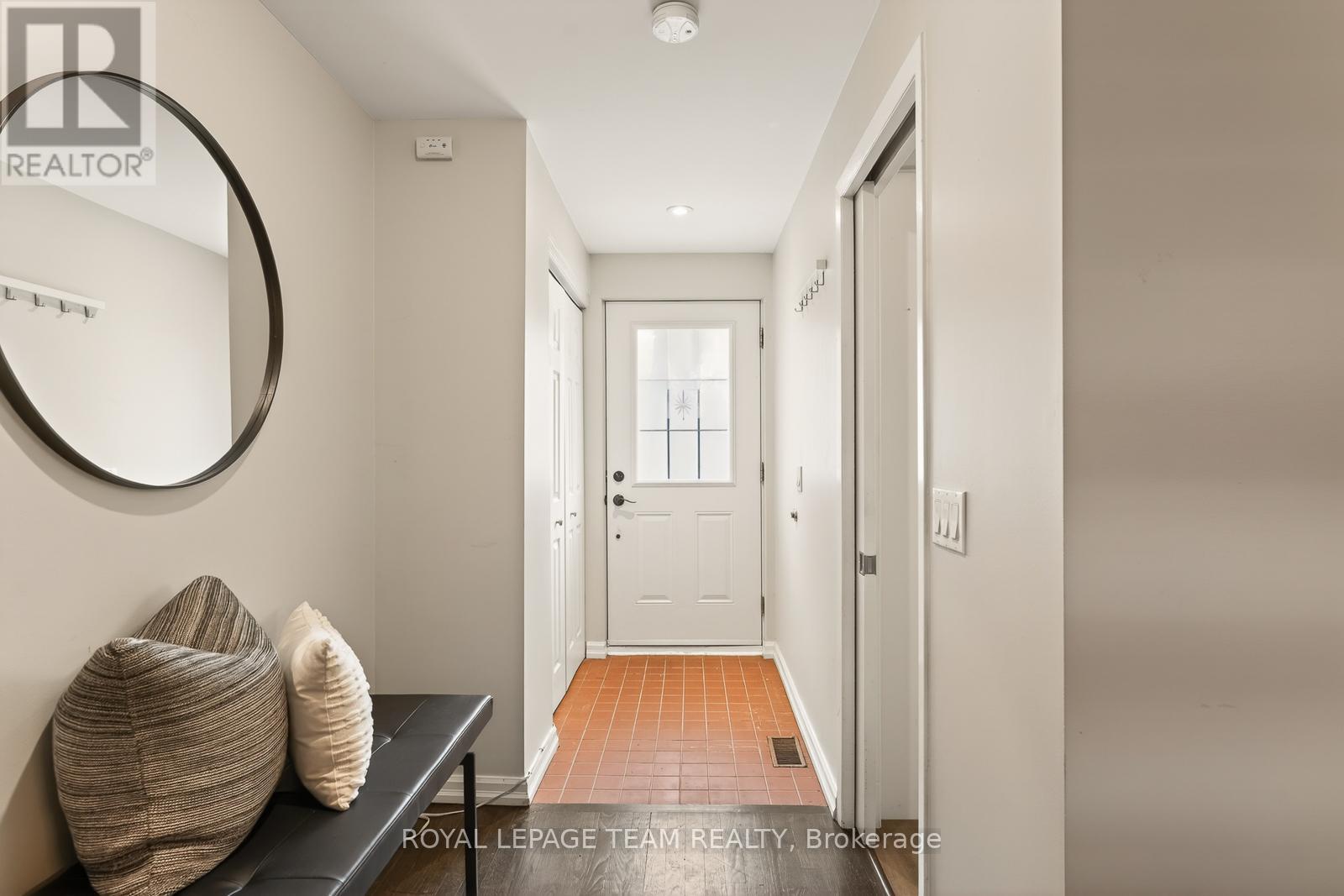 10 - 290 Cathcart Street, Ottawa, Ontario  K1N 5C4 - Photo 42 - X12800850