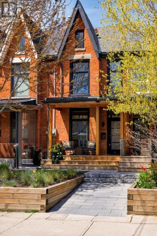 110 Fern Avenue, Toronto, Ontario  M6R 1K3 - Photo 2 - W13128978