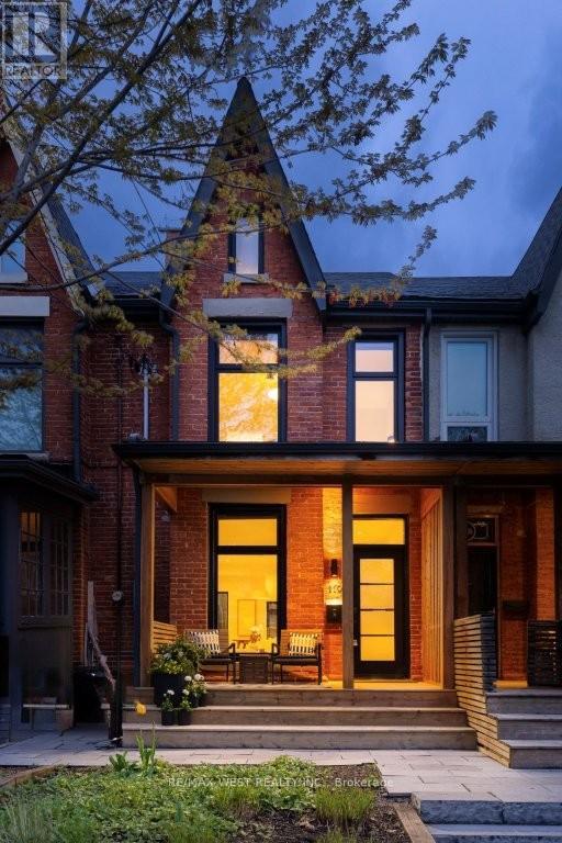110 FERN AVENUE, Toronto, Ontario