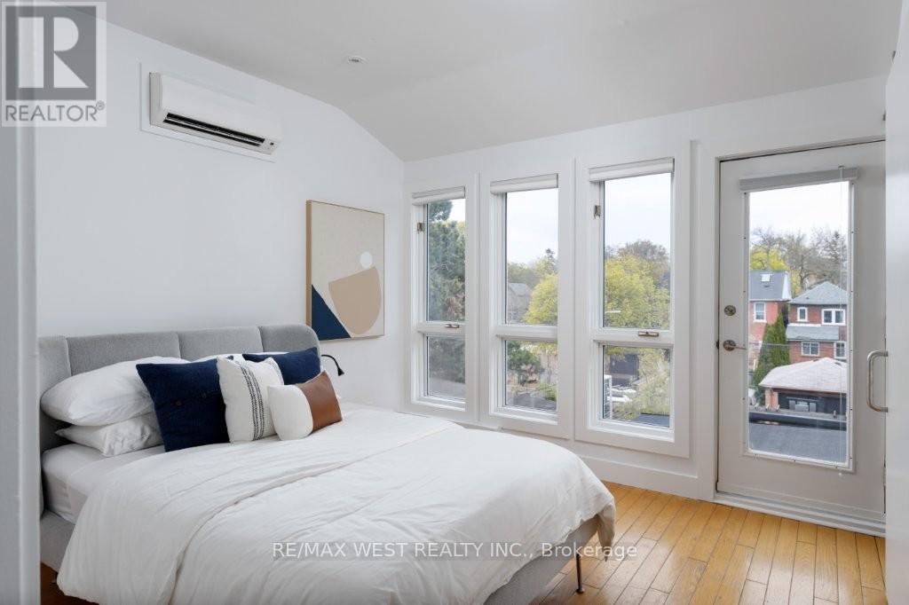 110 Fern Avenue, Toronto, Ontario  M6R 1K3 - Photo 37 - W13128978