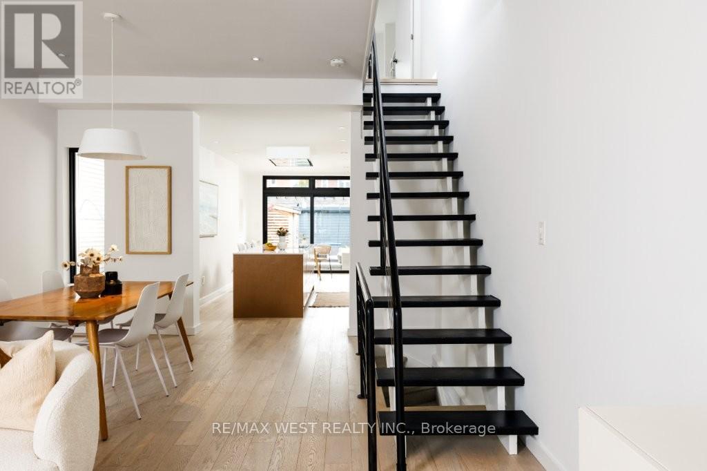 110 Fern Avenue, Toronto, Ontario  M6R 1K3 - Photo 17 - W13128978