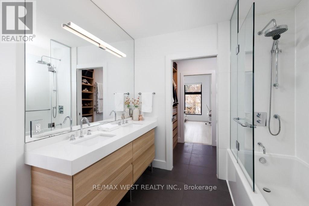 110 Fern Avenue, Toronto, Ontario  M6R 1K3 - Photo 33 - W13128978