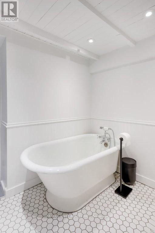110 Fern Avenue, Toronto, Ontario  M6R 1K3 - Photo 45 - W13128978