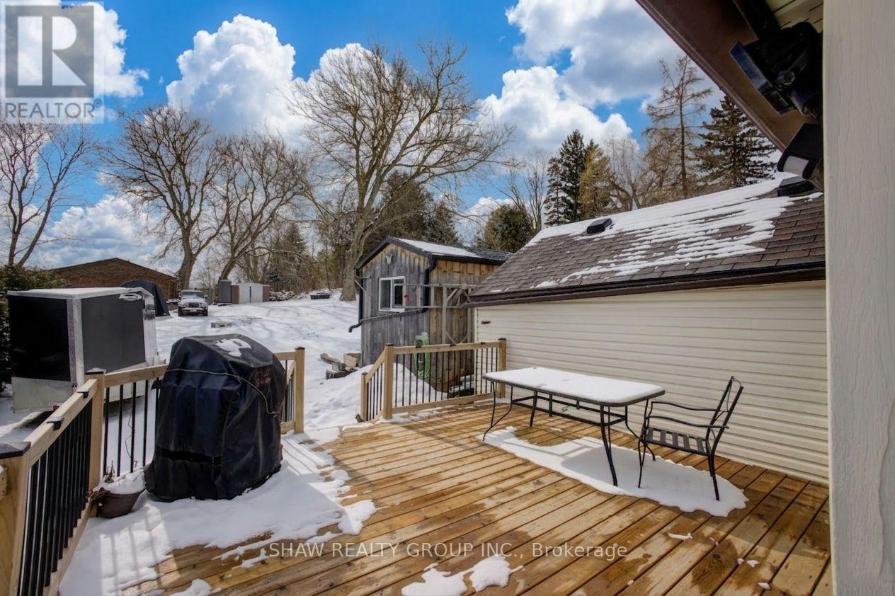 21 Main Street W, Mapleton, Ontario  N0G 1P0 - Photo 19 - X12895358