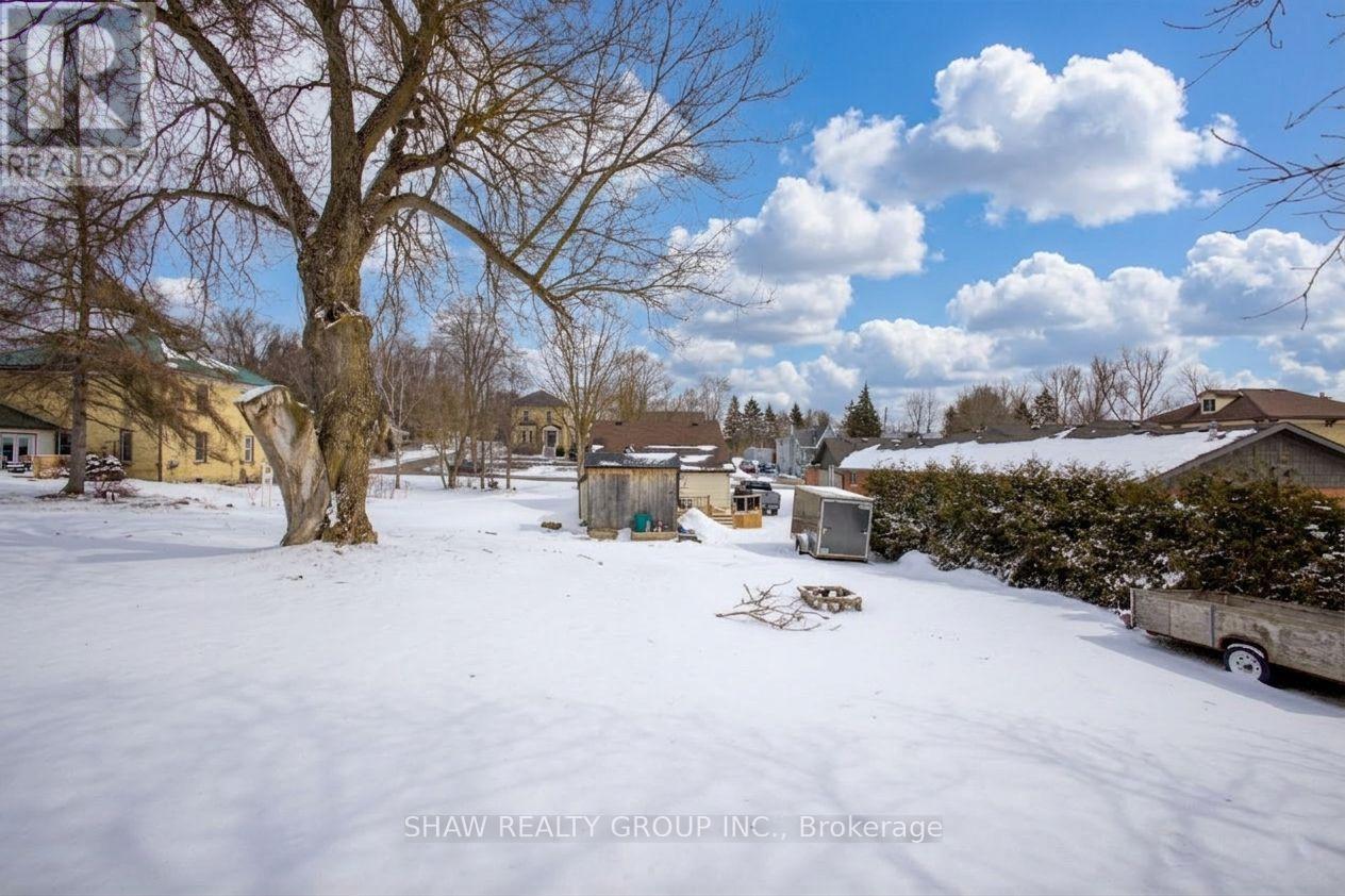21 Main Street W, Mapleton, Ontario  N0G 1P0 - Photo 25 - X12895358