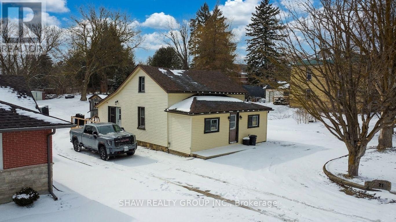 21 Main Street W, Mapleton, Ontario  N0G 1P0 - Photo 27 - X12895358