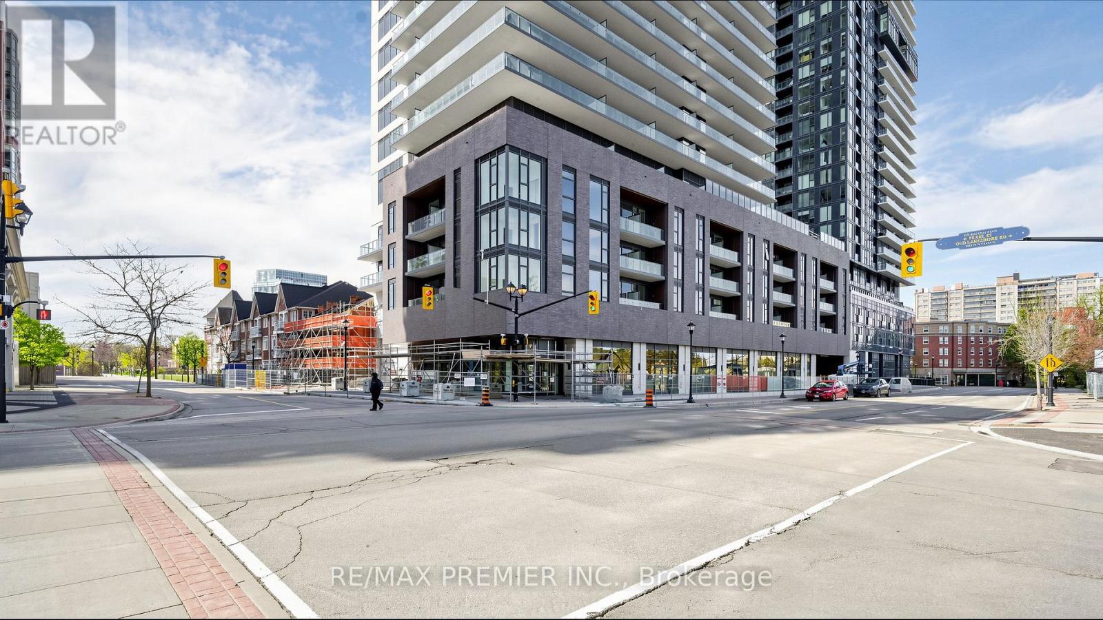 2001 - 2075 LAKESHORE ROAD, Burlington, Ontario