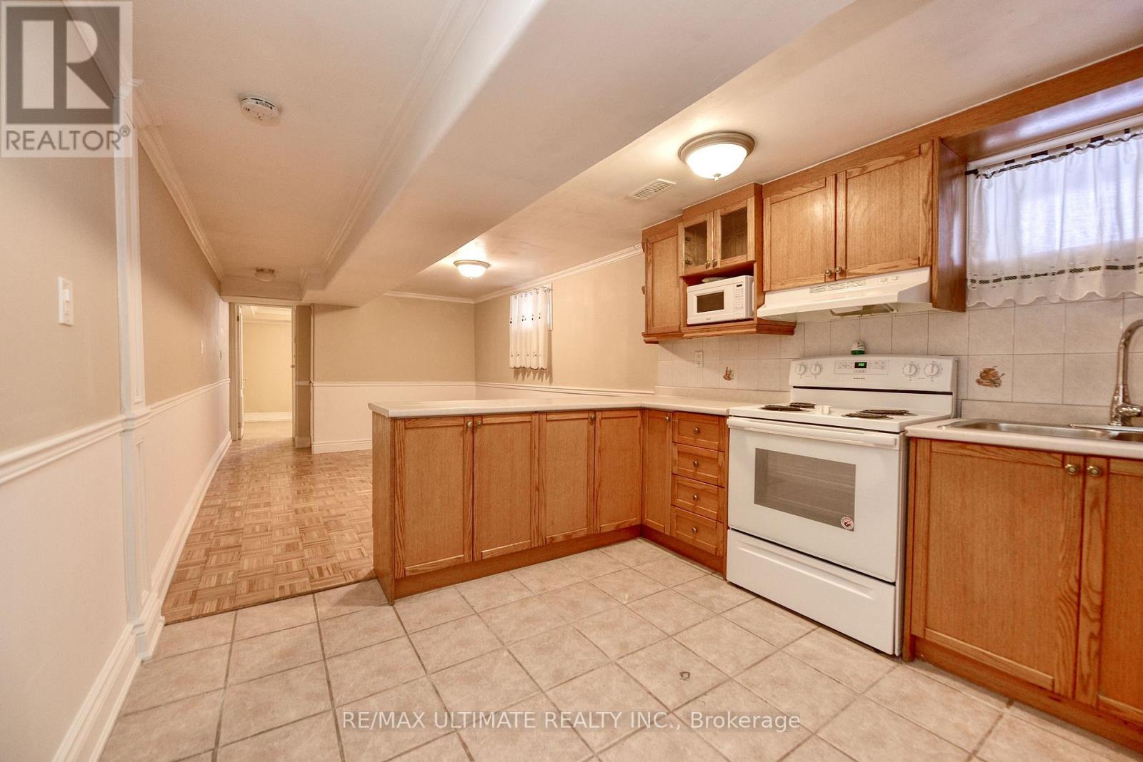132 Spears Street, Toronto, Ontario  M6N 3X7 - Photo 22 - W13132236