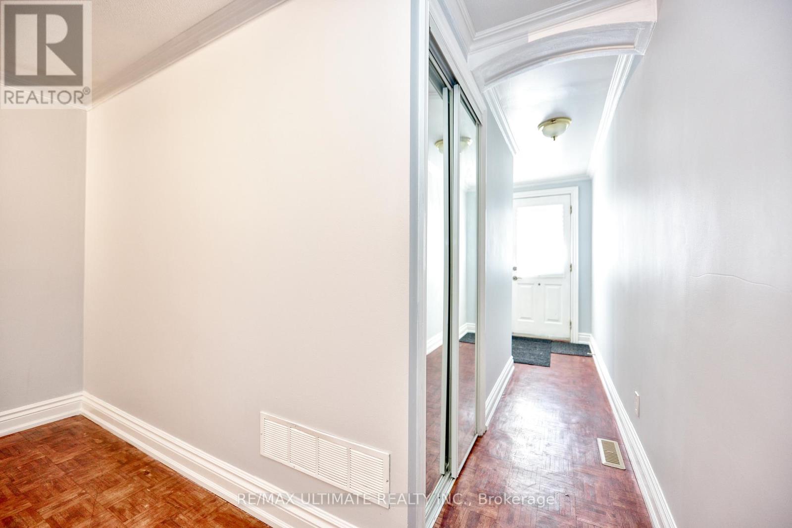 132 Spears Street, Toronto, Ontario  M6N 3X7 - Photo 9 - W13132236