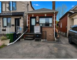 132 SPEARS STREET, Toronto, Ontario