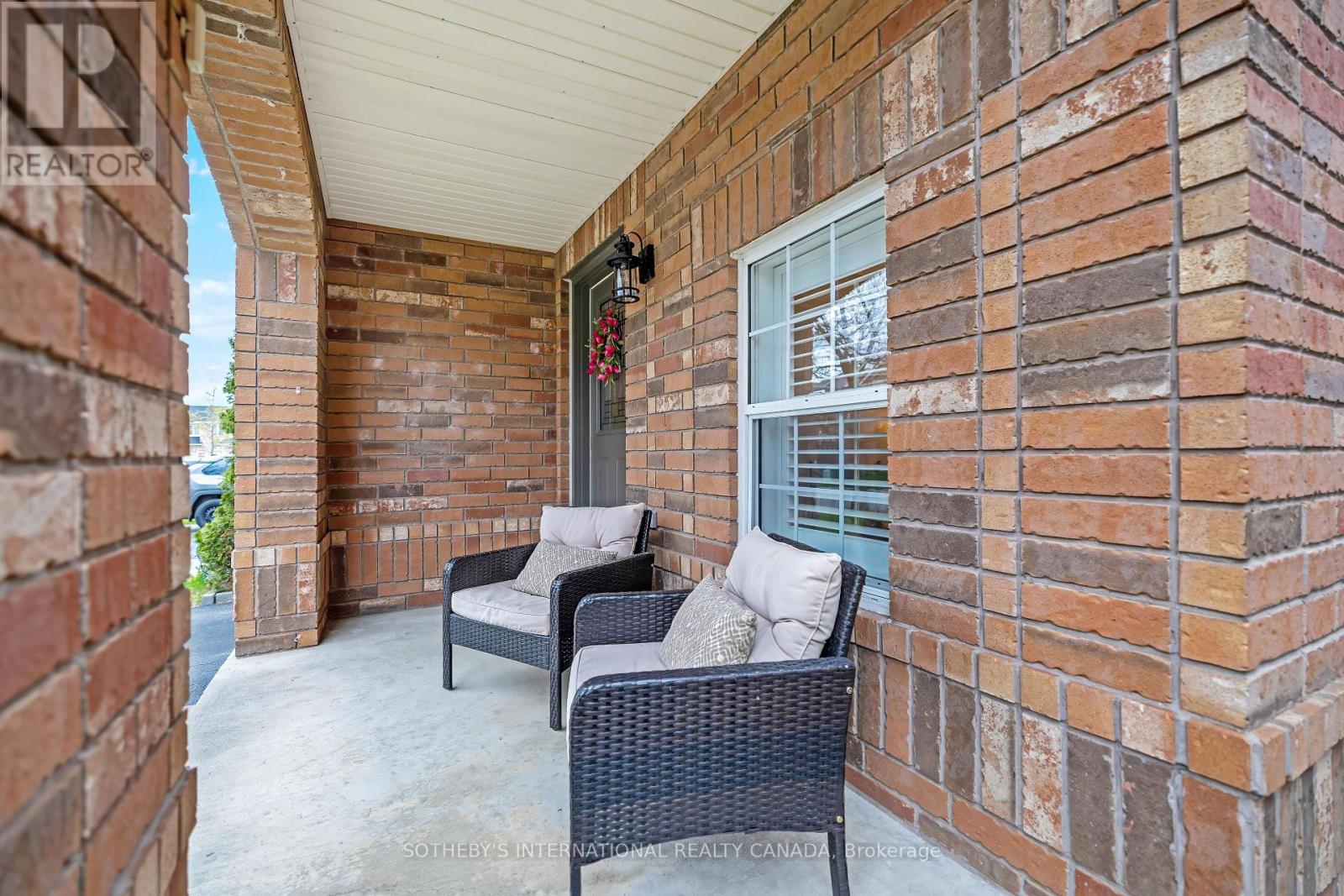 1416 Mcdermott Way, Milton, Ontario  L9T 6L7 - Photo 6 - W13132250