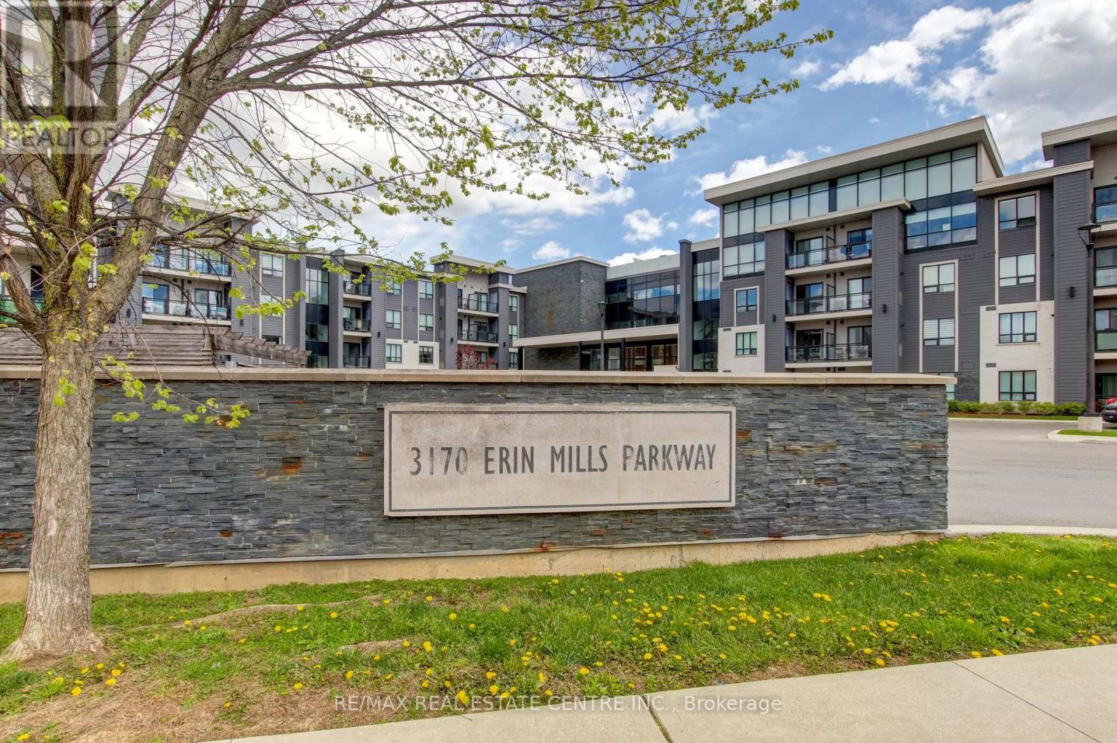 103 - 3170 Erin Mills Parkway, Mississauga, Ontario  L5L 0B6 - Photo 2 - W13132254